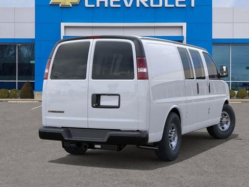 New 2026 Chevrolet Express 2500 w/ Driver Convenience Package image 4