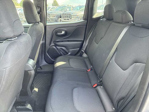Certified 2023 Jeep Renegade Latitude AWD/4WD image 24