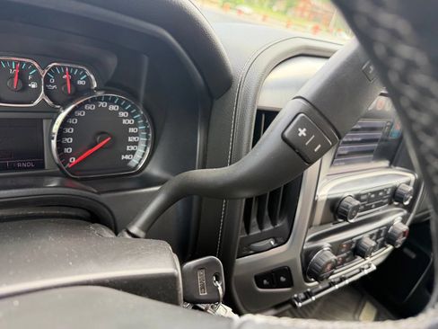 Used 2017 GMC Sierra 1500 SLT w/ SLT Premium Package AWD/4WD image 10