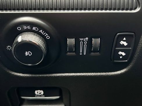 Used 2022 Jeep Wagoneer Series II w/ Convenience Group I image 32