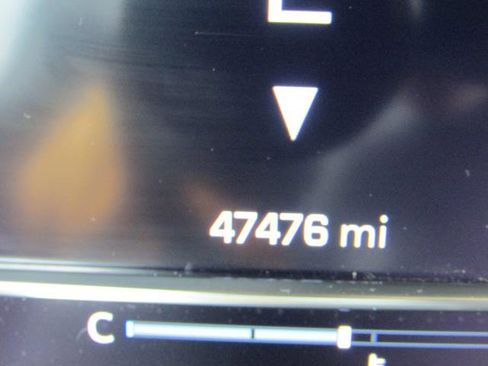 Used 2024 Chevrolet Silverado 1500 LTZ AWD/4WD image 21