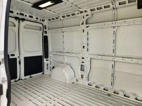 Used 2025 RAM ProMaster 2500 w/ Convenience Group FWD image 30