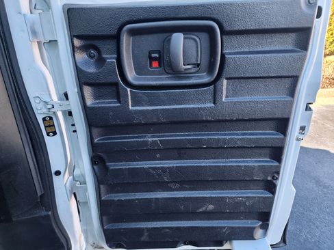 Used 2024 Chevrolet Express 2500 w/ Driver Convenience Package image 17