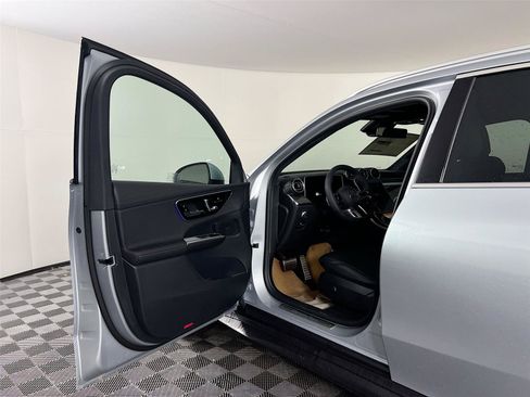 Certified 2026 Mercedes-Benz GLC 300 4MATIC image 16