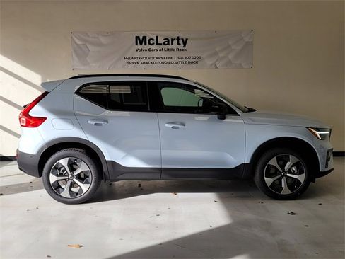 New 2026 Volvo XC40 B5 Plus w/ Protection Package Premier image 2