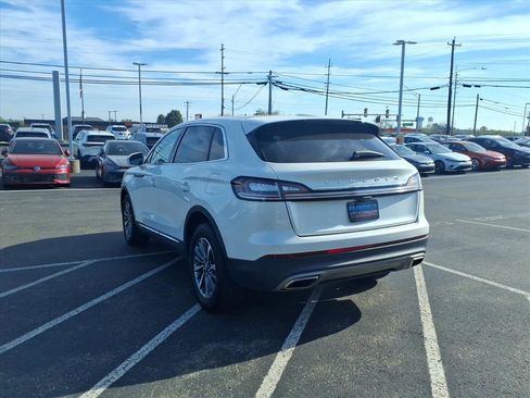 Used 2022 Lincoln Nautilus Reserve image 5