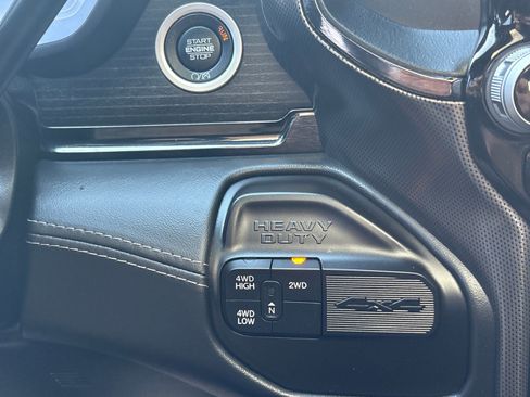 Used 2024 RAM 2500 Limited image 22