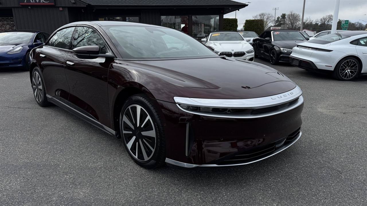 Used 2024 Lucid Air Touring AWD/4WD image 14