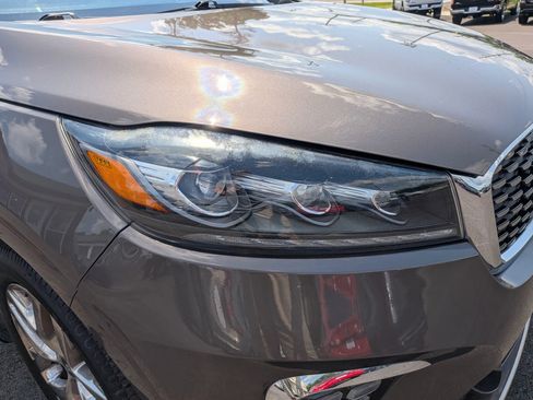Used 2019 Kia Sorento SX FWD image 13