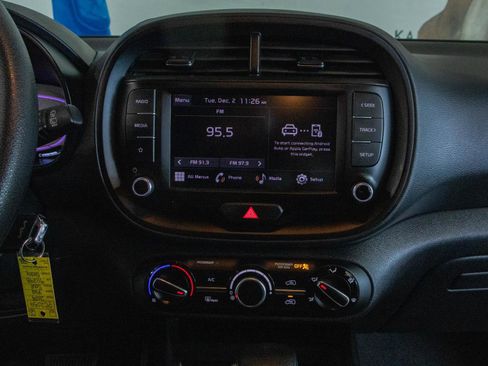 Used 2024 Kia Soul LX w/ Option Group 015 image 4