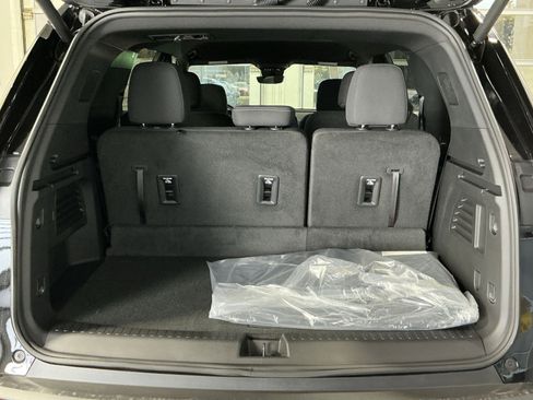 New 2026 Chevrolet Traverse LT w/ Enhanced Driving Package image 35