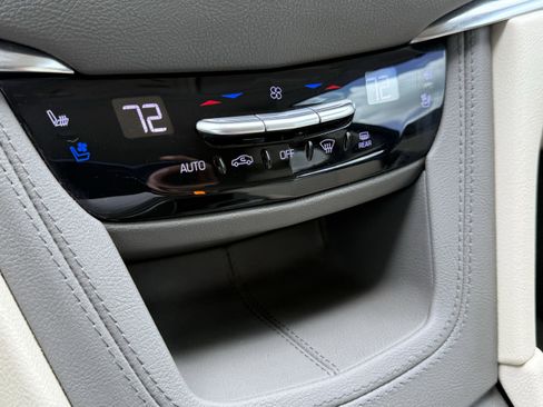 Used 2021 Cadillac XT5 Premium Luxury image 84