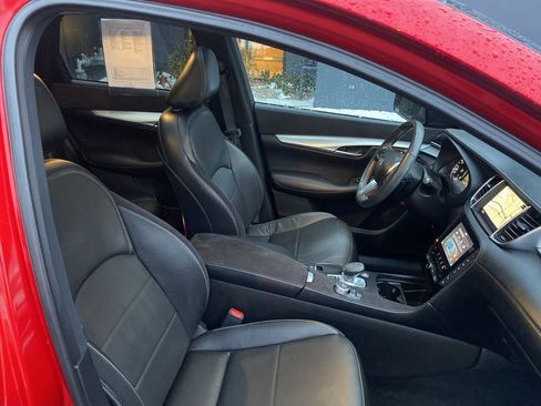 Used 2022 INFINITI QX50 Sensory image 11