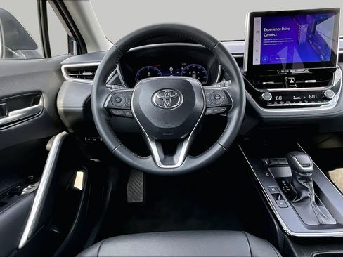 Certified 2026 Toyota Corolla Cross XLE FWD image 6