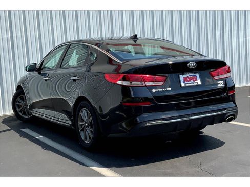 Used 2020 Kia Optima LX image 10