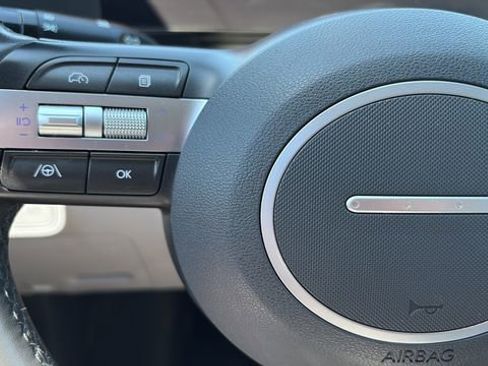 Used 2024 Hyundai Kona SEL AWD/4WD image 9