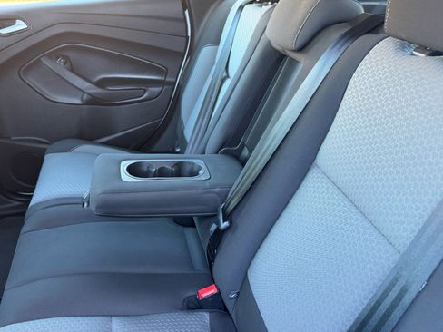 Used 2017 Ford C-MAX Energi SE image 31