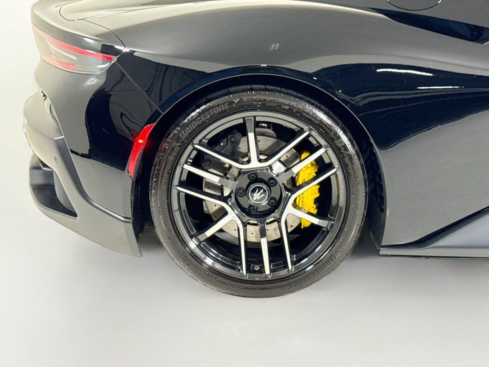 Used 2022 Maserati MC20 Coupe RWD image 35