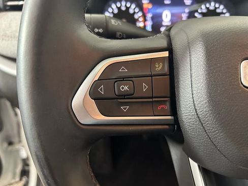 Used 2022 Jeep Compass Latitude AWD/4WD image 16