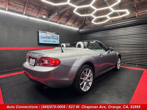 Used 2010 MAZDA MX-5 Miata Grand Touring image 4