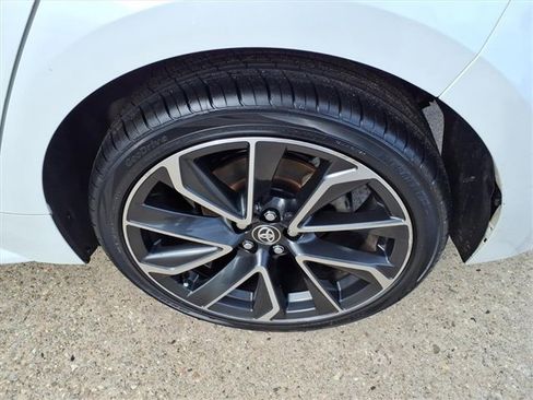 Used 2021 Toyota Corolla XSE w/ Carpet Mat Package (TMS) image 18