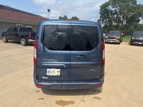 Used 2022 Ford Transit Connect XLT image 4