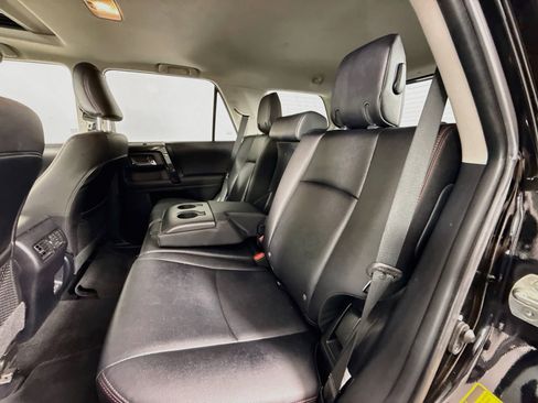 Used 2023 Toyota 4Runner TRD Off-Road Premium w/ Moonroof Package AWD/4WD image 23