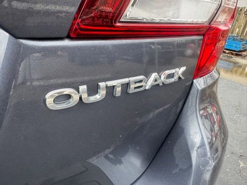 Used 2015 Subaru Outback 2.5i Limited image 19