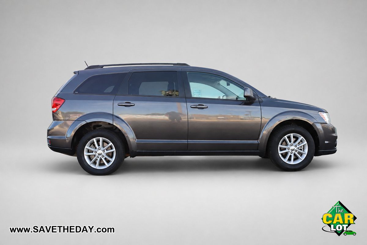 Used 2017 Dodge Journey SXT FWD image 9
