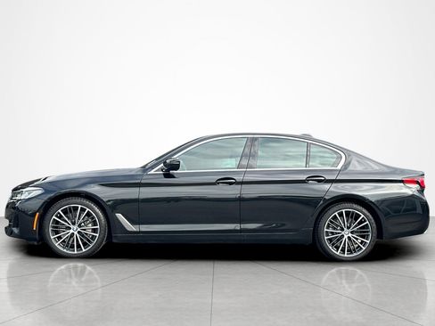 Used 2023 BMW 530i w/ Convenience Package RWD image 2