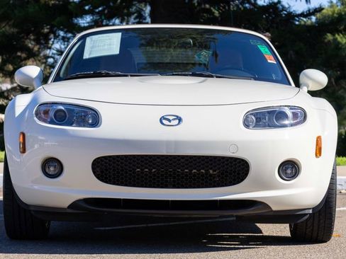 Used 2008 MAZDA MX-5 Miata Grand Touring w/ Premium Pkg image 5
