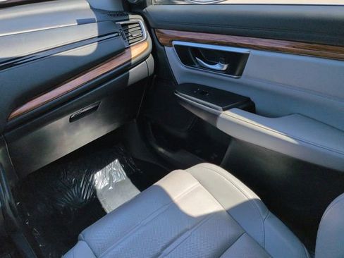 Used 2018 Honda CR-V Touring image 17