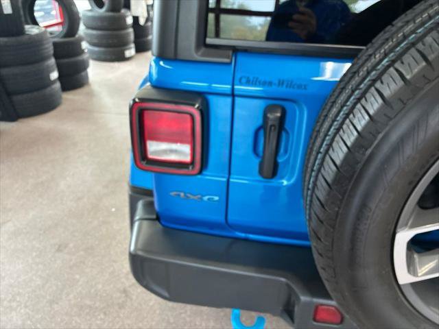 Certified 2024 Jeep Wrangler Unlimited w/ Convenience Group AWD/4WD image 23