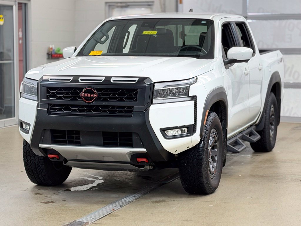 Used 2025 Nissan Frontier PRO-4X w/ Pro Convenience Package AWD/4WD image 3