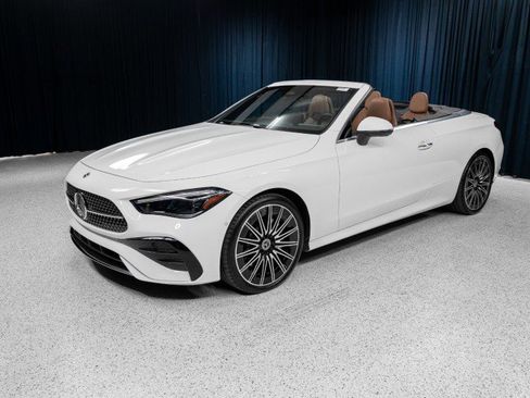 Certified 2026 Mercedes-Benz CLE 300 4MATIC Cabriolet image 2