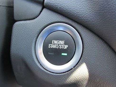 Used 2024 Chevrolet Equinox LT FWD image 29