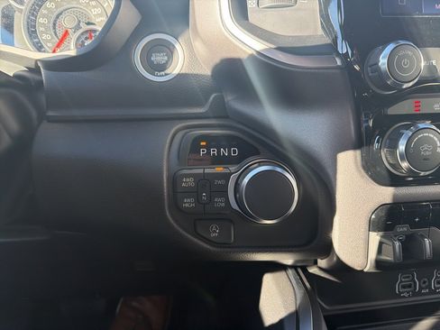 New 2026 RAM 1500 4x4 Crew Cab image 44