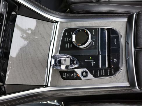 Used 2019 BMW M850i xDrive Convertible AWD/4WD image 33