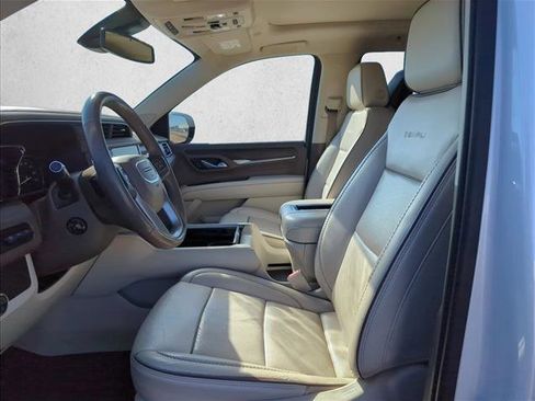 Used 2021 GMC Yukon Denali w/ LPO, Illumination Package image 13