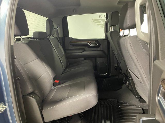 Used 2024 Chevrolet Silverado 1500 LT AWD/4WD image 21