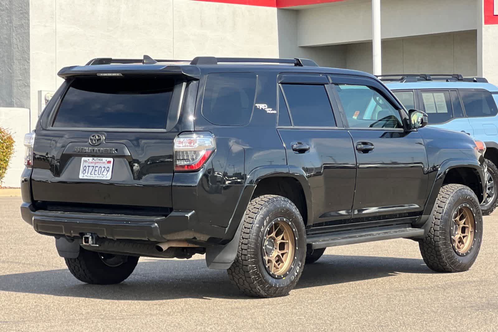 Used 2021 Toyota 4Runner TRD Off-Road AWD/4WD image 2