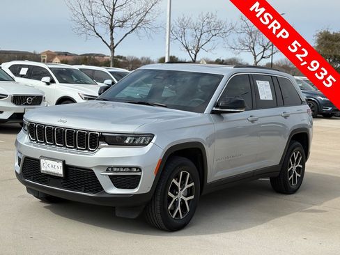 Used 2025 Jeep Grand Cherokee Limited w/ Luxury Tech Group II image 2