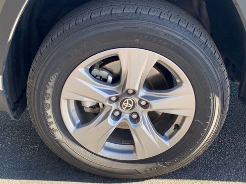 Used 2025 Toyota RAV4 LE image 29