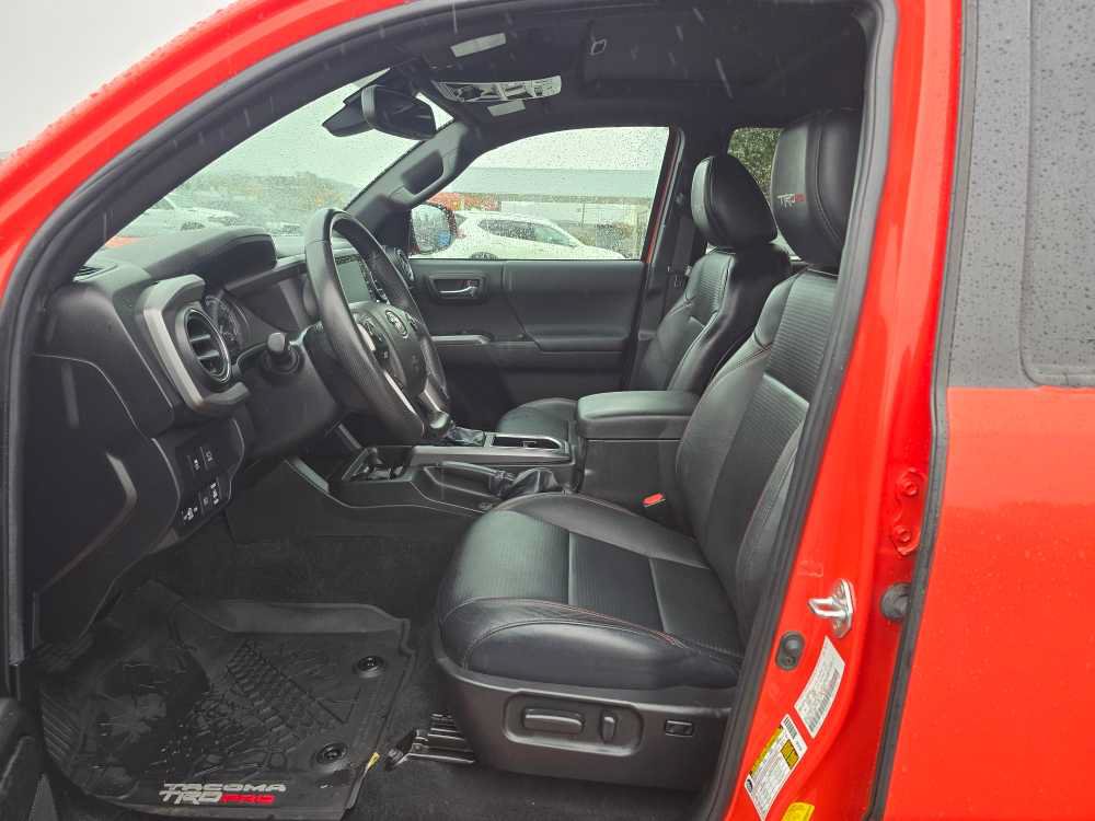 Used 2023 Toyota Tacoma TRD Pro AWD/4WD image 9