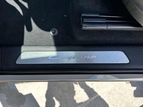 Certified 2026 Porsche Cayenne Coupe AWD/4WD image 20