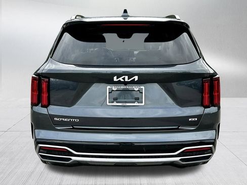 Used 2023 Kia Sorento SX image 5