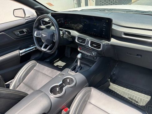 Used 2024 Ford Mustang Premium RWD image 5