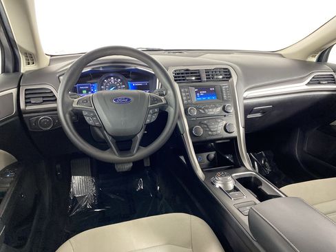 Used 2018 Ford Fusion S FWD image 36