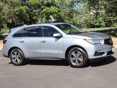 Used 2017 Acura MDX SH-AWD image 2