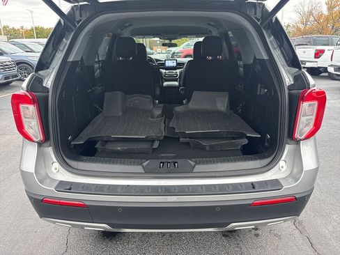 Used 2023 Ford Explorer XLT w/ Equipment Group 202A image 12